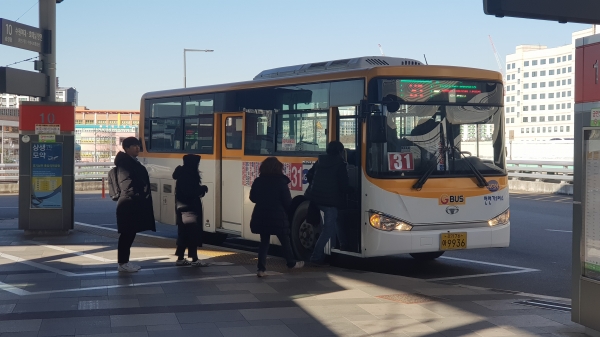 경기도가 공공버스 운영비 184억 원을 선제적으로 지급하기로 결정했다. (GBN뉴스 자료사진)